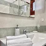 Casa Giulia - *