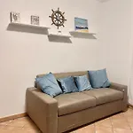 Casa Giulia - *
